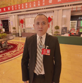 讓每個孩子身上有汗，眼里有光，一生向陽